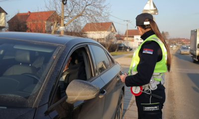Saobraćajna policija kontroliše vozača